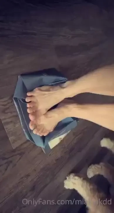 So you re telling mi you like feet and asmr these 2 vids got you 