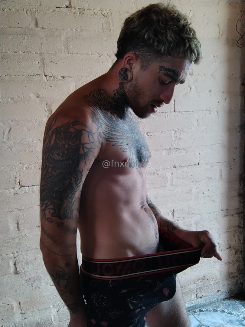 Me gusta atraer gente con mi pollon i like to attract people with my 