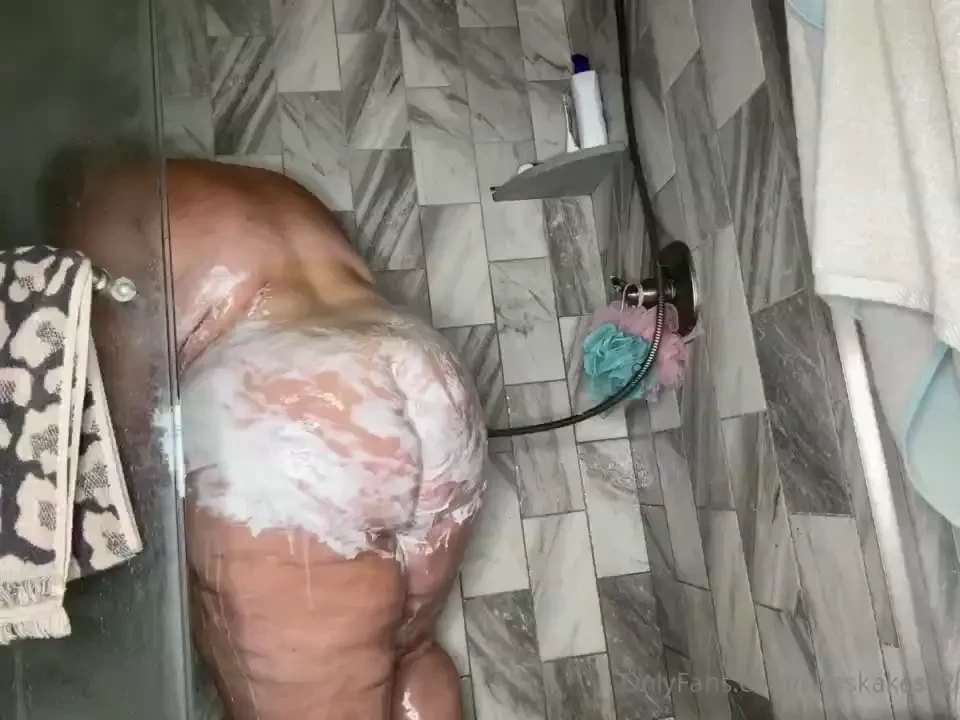 Made a mess but i m all clean now 