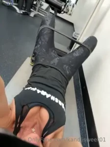 Come workout me ummm with me