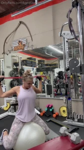 What u up 2 i miss u