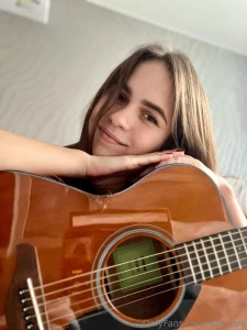 Help the music ring out again my string broke today and without new