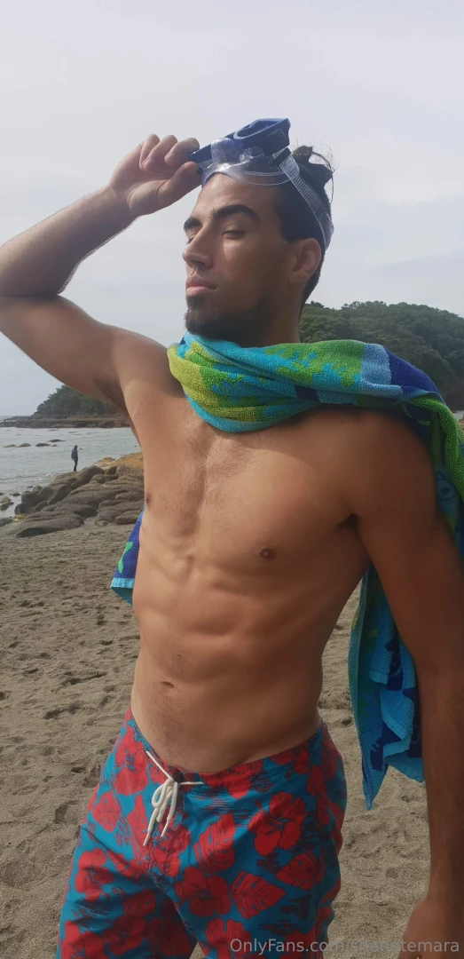 Searching for my short king have you seen him 