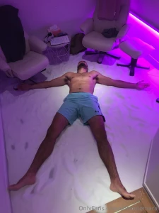 Me wondering what it would feel like to fuck here