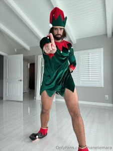 Shelf collapsed i guess they weren t rated for a 7 5 elf