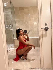 Do i look better in red