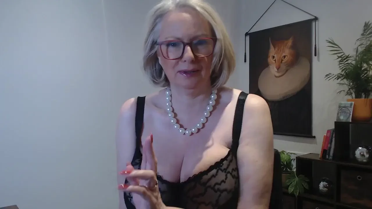 Stream started at 12 12 2024 12 00 pm lunch time quicky in tights 