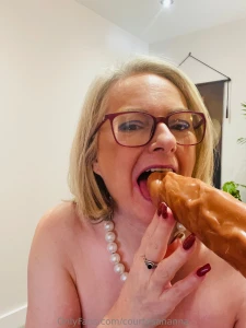 Oh mr wobbly let me lick you with my lipstick lips and swallow down part 2