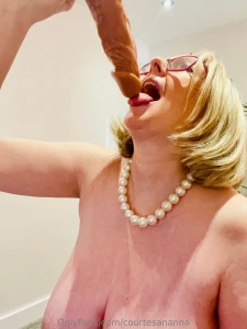 Oh mr wobbly let me lick you with my lipstick lips and swallow down part 1