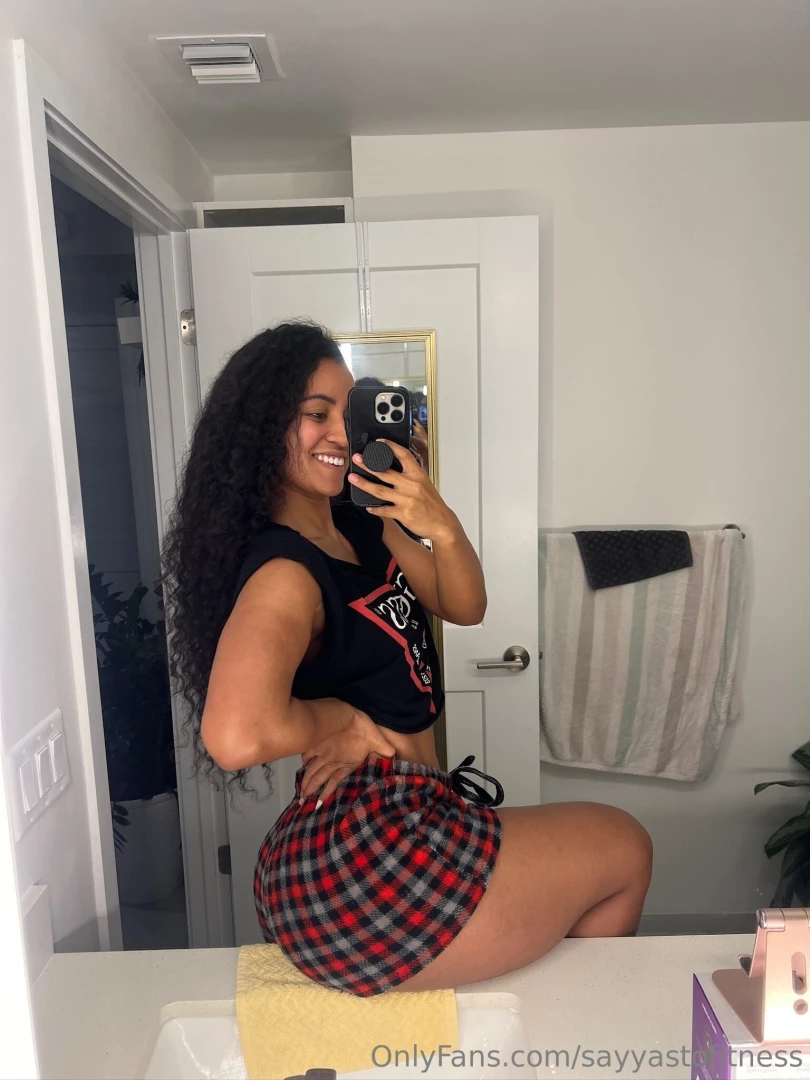 Make your smile contagious 