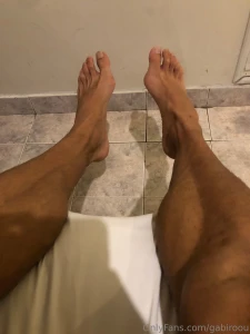 Come i ll wait for you here daddy