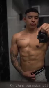 Goodmorning sluts check yall dms in the next hour or 2