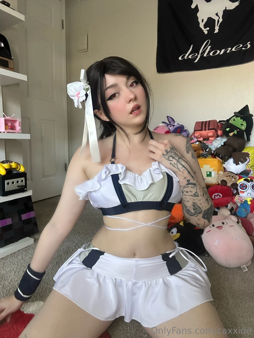 Comment ur fave cosplay of mine 