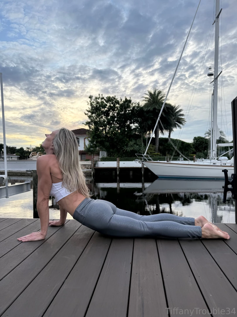 Good morning a little morning yoga to start my day 