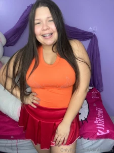 Happy thanksgiving today is a day that we give thanks fill our plates