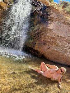 Did anyone else know there were waterfalls in the utah desert if you part 3