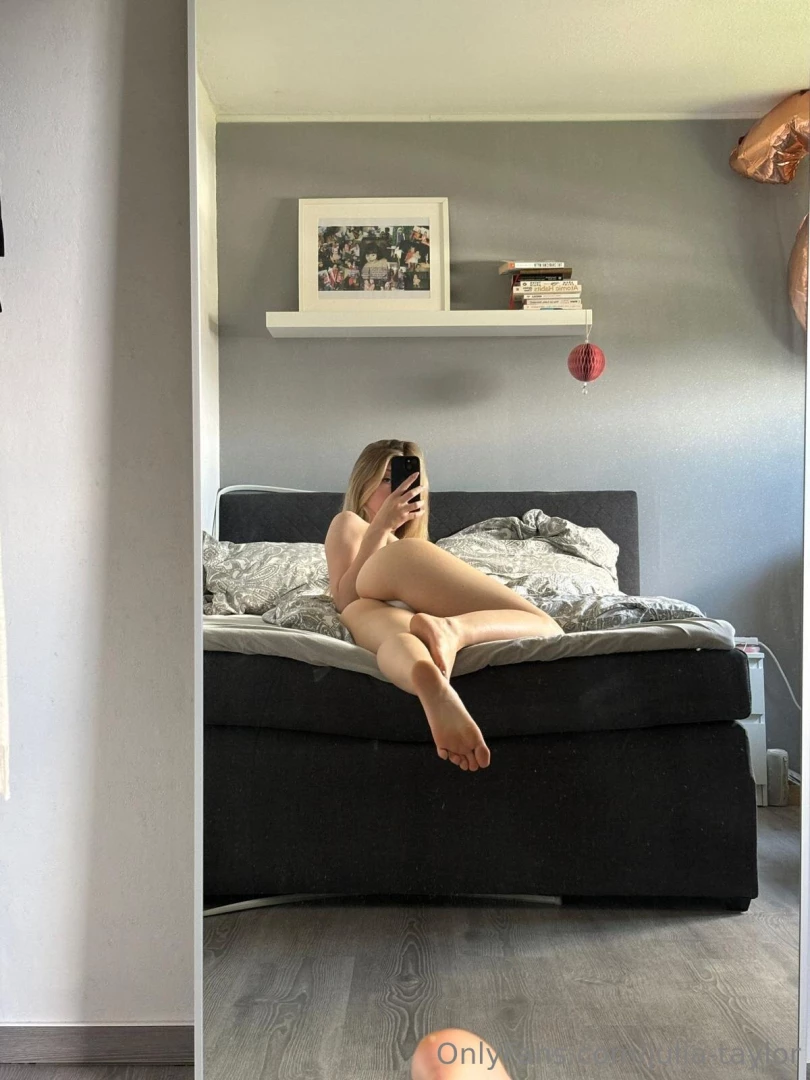 Mirror has something in it 