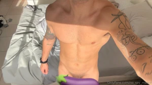 Wood morning got super hard with the morning sunlight in my room