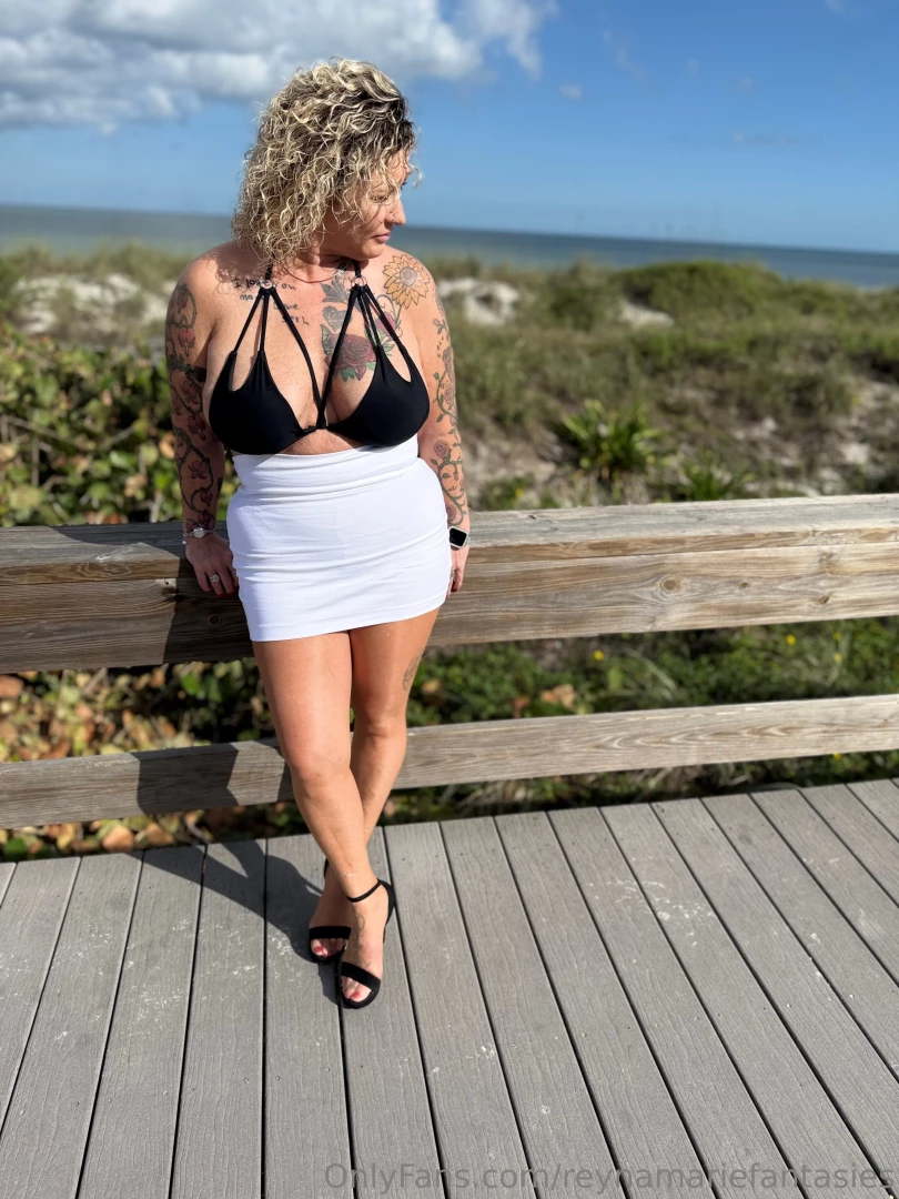 Beach boardwalk fun and teasing 