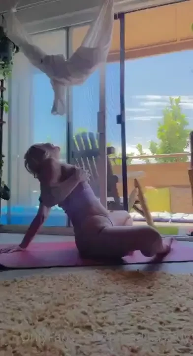 Some behind the scenes of me filming for my all nude page 