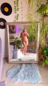 Post tanning titties are burnt showing the tan lines on my vip