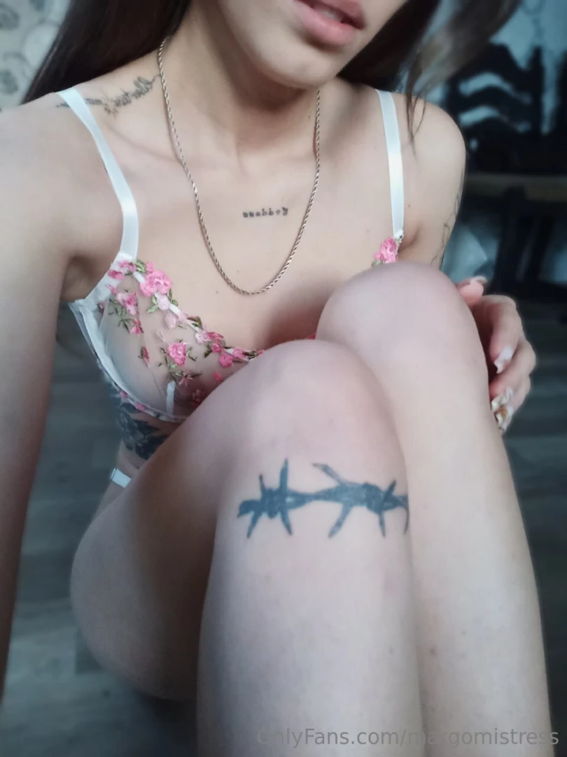 I love decorating my body with new cute tattoos 