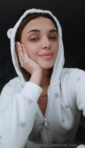 I like being a nice girl so much but i have such hot thoughts in my