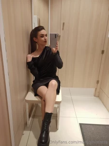 These black high boots look perfect with everything