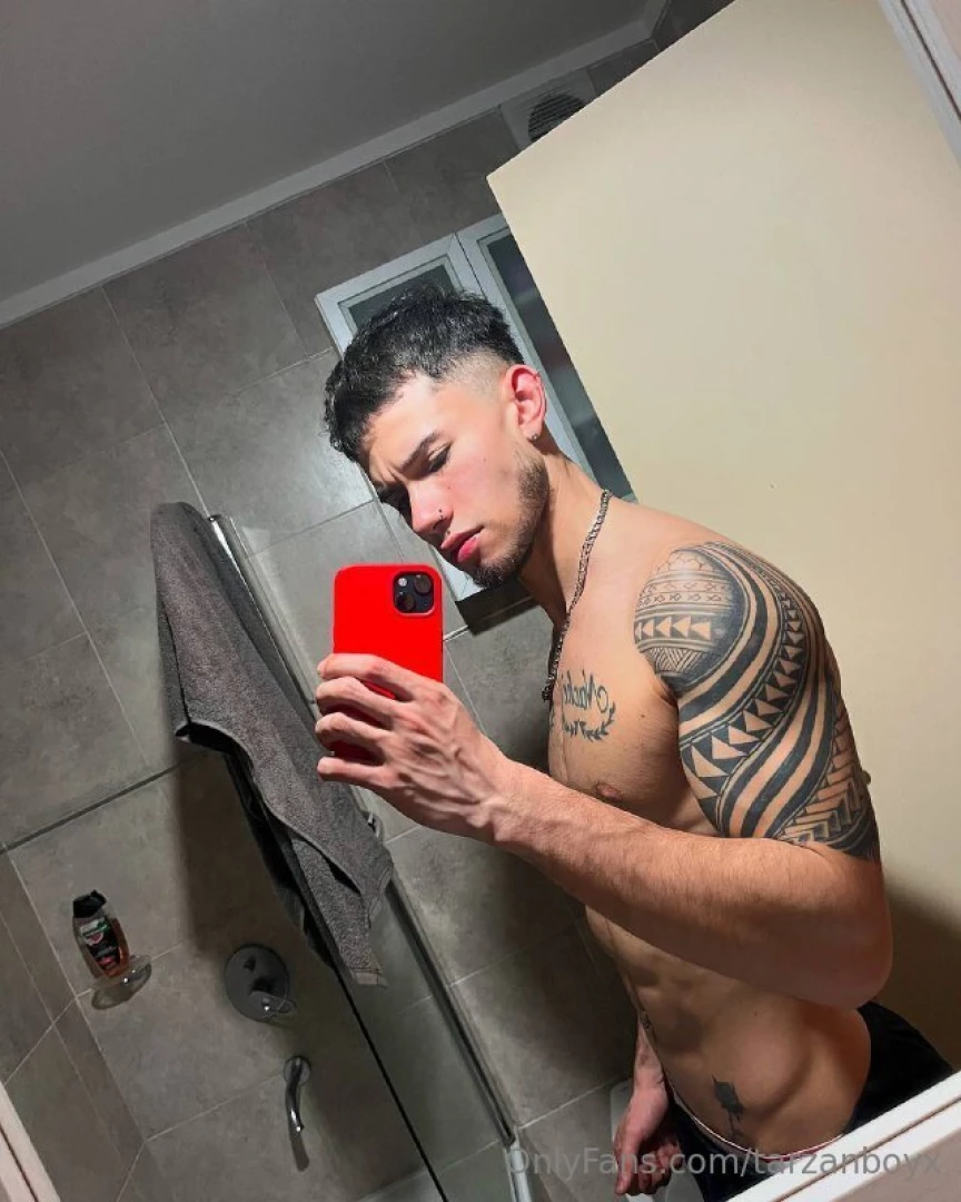 Free nbsp alexthiag nbsp free hey love here is your 23 year old latin part 2 