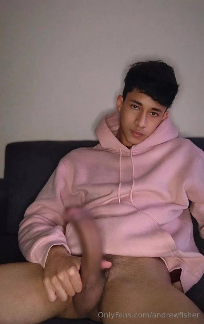 Saelxxx is a skinny boy with a big fat cock and a juicy ass ready to part 3 