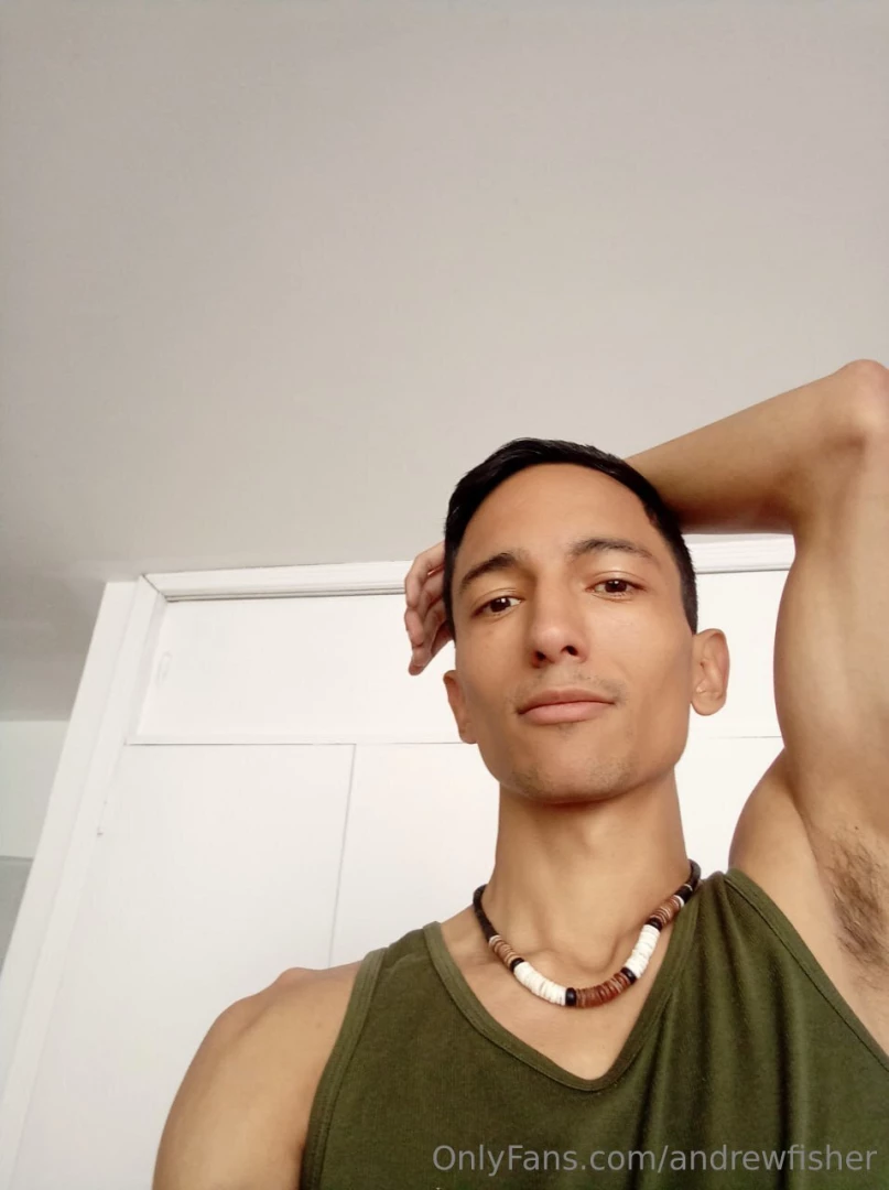 Here you have a playful and horny boy follow me and let s have a great 
