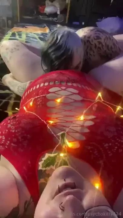 Merry crisis im enjoying my gift from boxieboii 