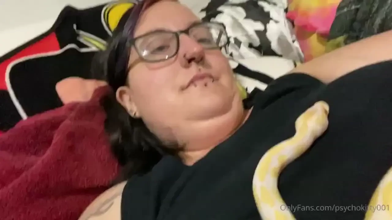 Chilling with my youngest noodle and a couple hairballs part 1 