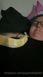 I am the jungle gym lol snek-cercise part 1