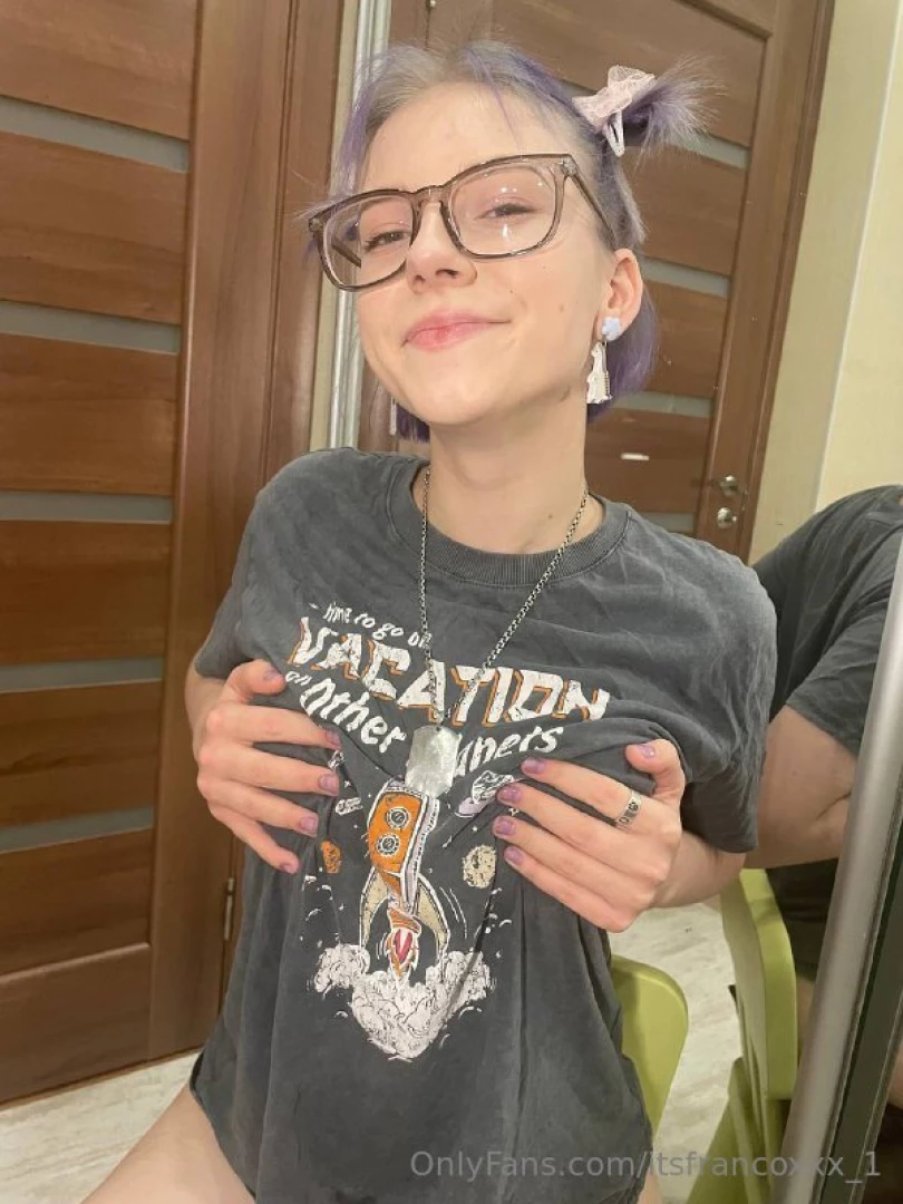 I m sydney stellary_sydney super new here and have a lot to tell you 