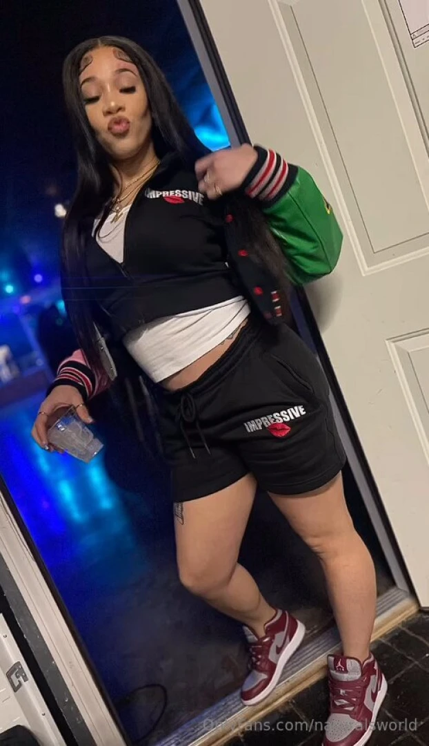 Let s play a little game i m thinking of a kinky scenario can you 