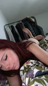 Tuu t nne s nkyyn munkaa come here to the bed with me