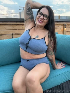 I m considering doing more fetish content do you think that would get