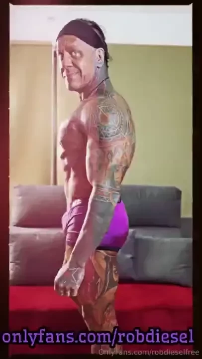 U wanna see the whole video subscribe now quieres ver el video 