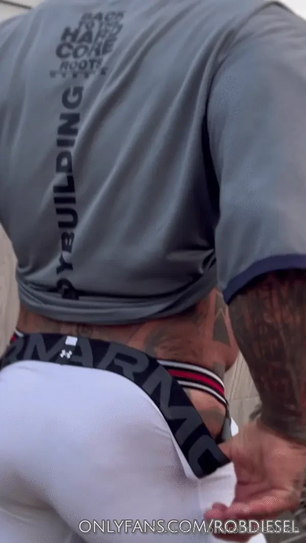 All my solo videos are only available on my vip account robdiesel 