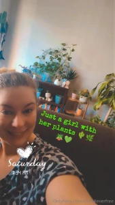 Hello angels who s wanting some naughty content today come to my vip