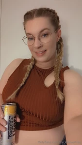 Mami is out who s buying my next drink