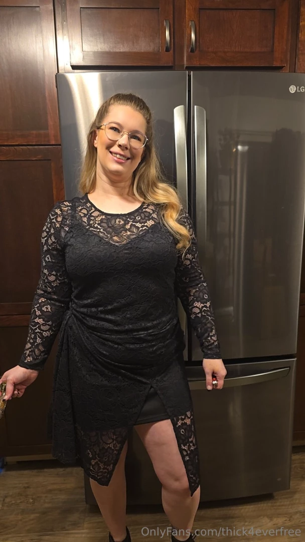 Party bus night with my girls funsize2 0 dabbey710free thick4everof 