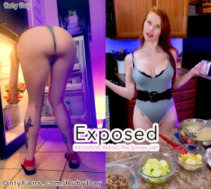 Omg you will love these naughty exposed cooking naked vids banana boat