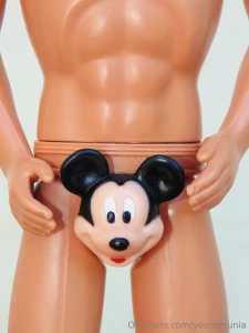 Say hi to my little friend part 1