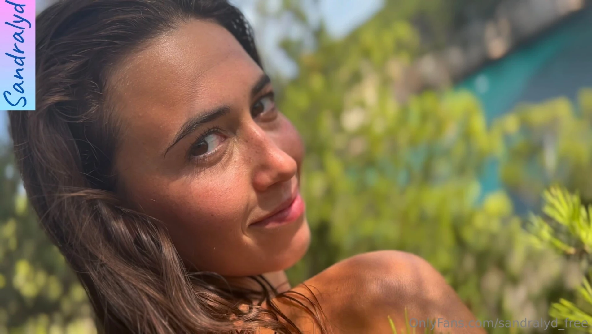 Sex on the island pov where you can see a deep doggy standing moment 