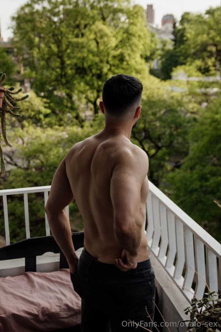 Freee freee freee hey my love follow my friend alex he is a hot and part 7 