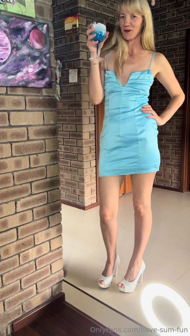 Went to a gig had a fantastic night had so many guys dancing around me 