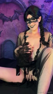 Have you met the hot goth milf nextdoor cum play in my yard anytime