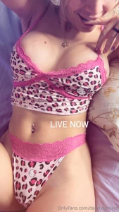 Live noow